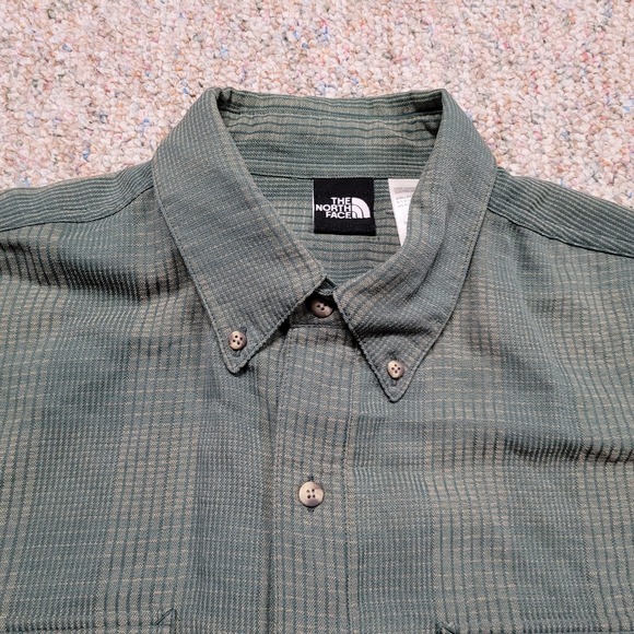 The North Face Shirt Mens Large Green Plaid Button Down Short Sleeve Hiking Camp - Picture 2 of 16